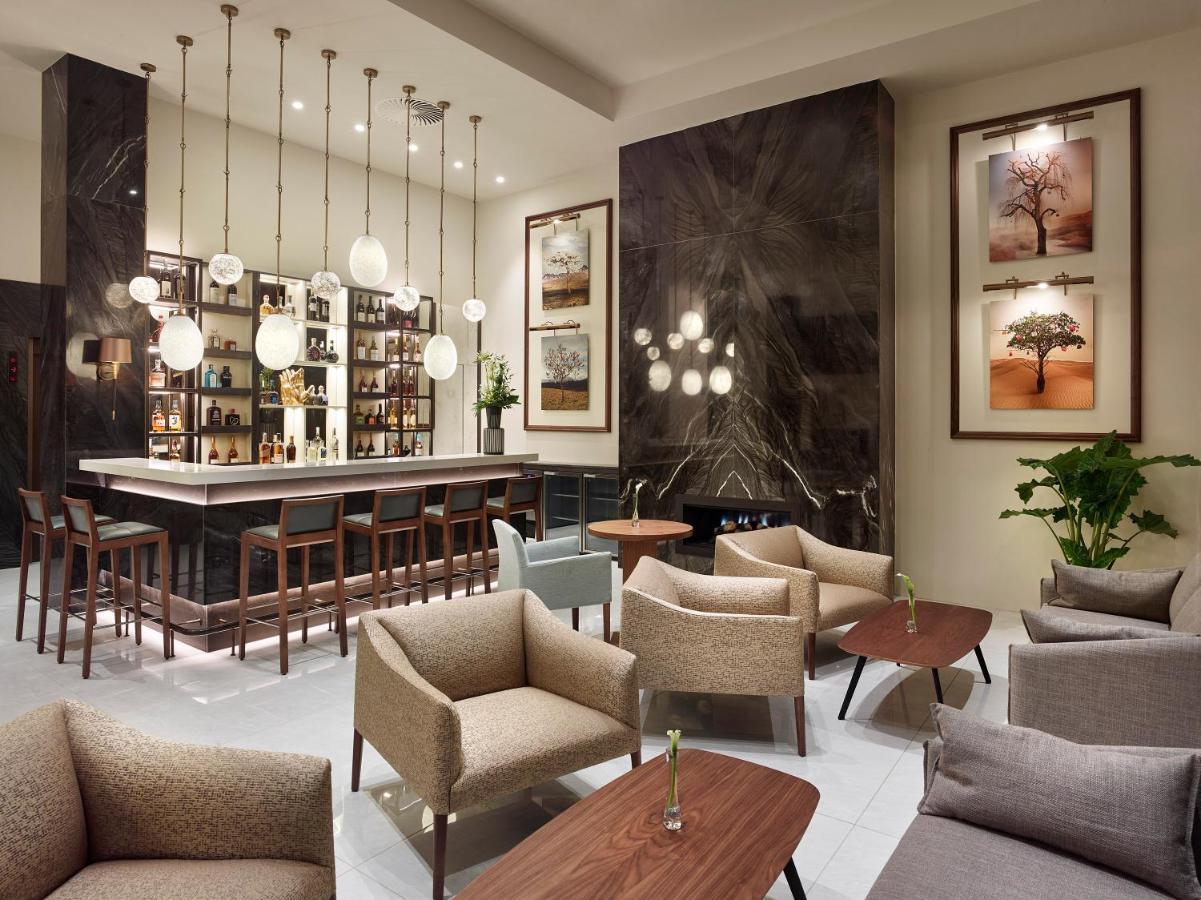 Est Grand Hotel Savoy Budapest Ngoại thất bức ảnh