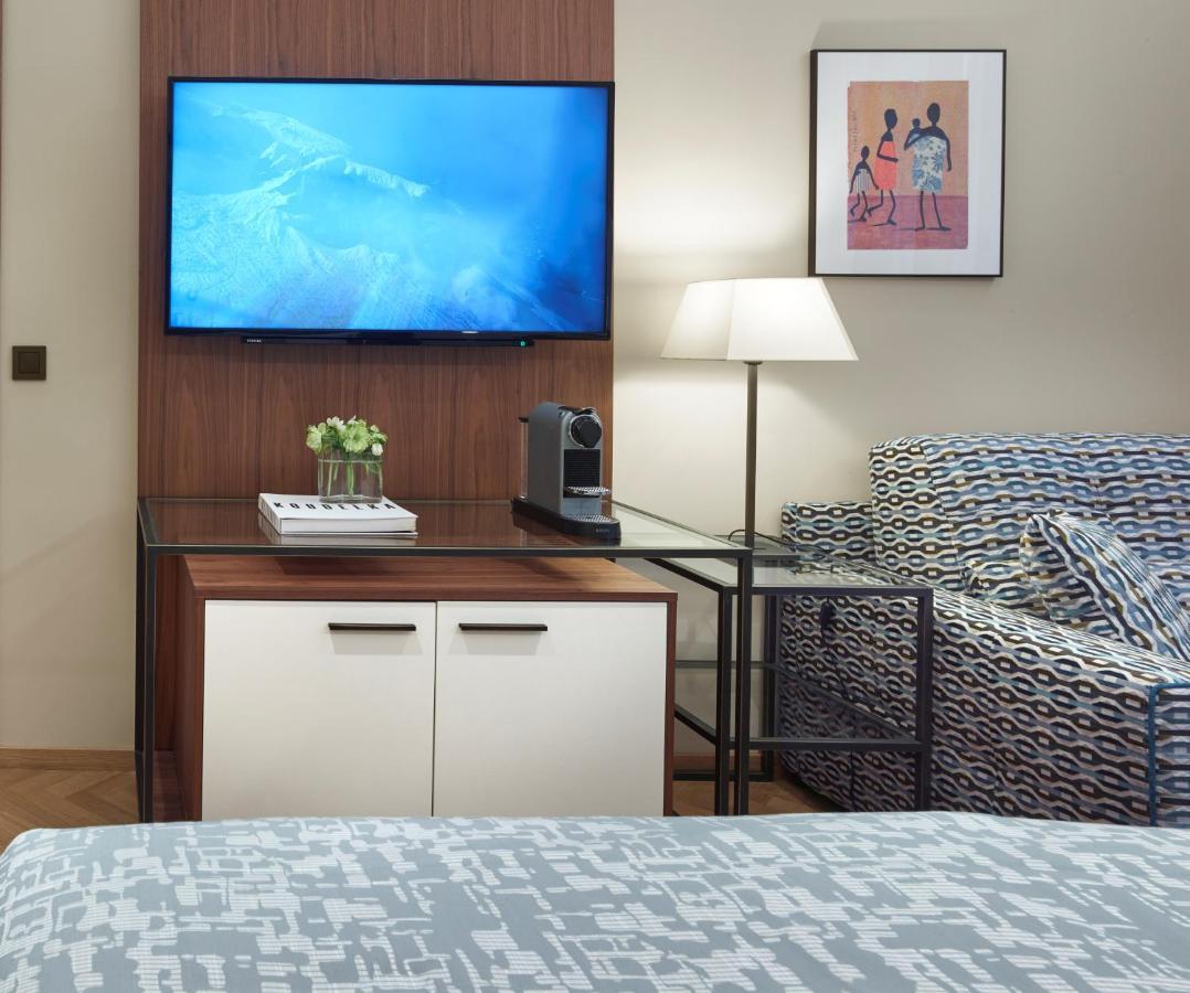 Est Grand Hotel Savoy Budapest Ngoại thất bức ảnh